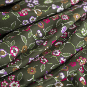 Tissu Imprimé Fleurs Crêpe de Chine Multicolor, Vert en Soie pour Chemise, Jupe, Pantalon, Robe.