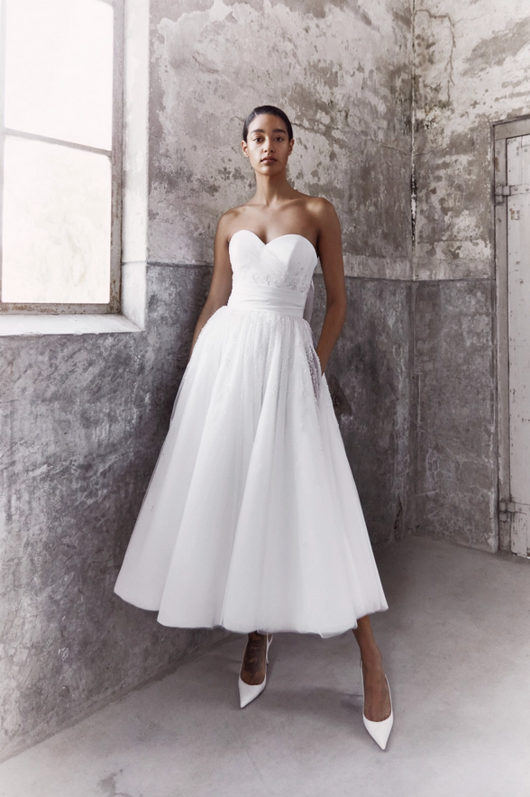 Wedding Dress Trends Fall-Winter 2021/2022 - new tess